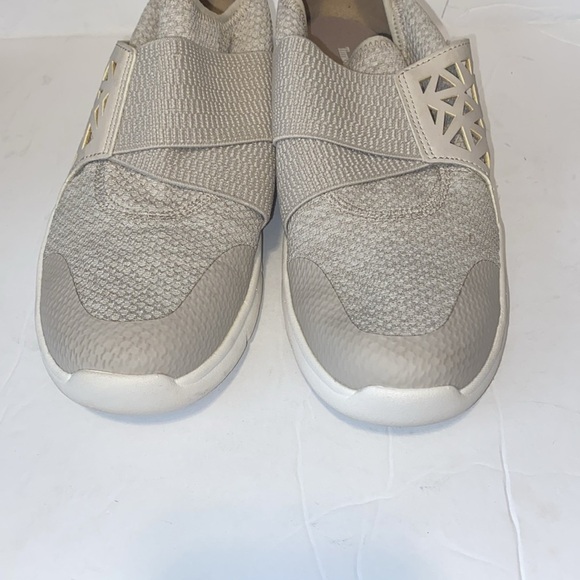 New Timberland Women's Boltero Slip on Trainers Oatmeal TBOA1ID2) Size US 8.5 - Picture 7 of 12